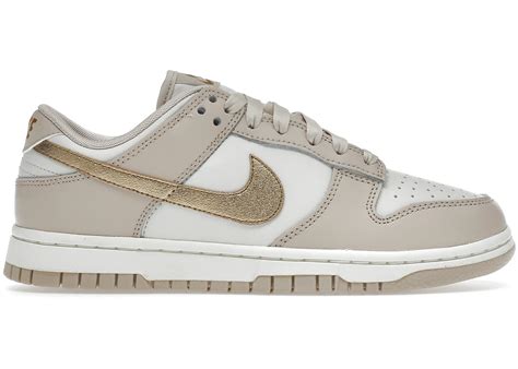 nike gold schwarz damen|Nike Dunk Low Phantom Metallic Gold (Women's) .